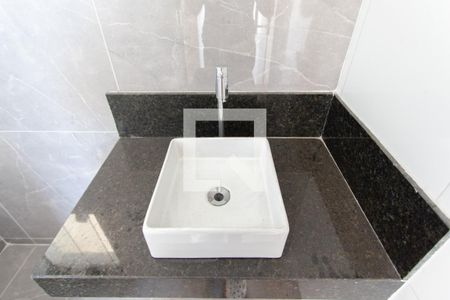Lavabo de apartamento para alugar com 3 quartos, 160m² em Planalto, Belo Horizonte
