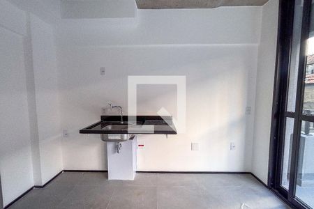 Sala/Cozinha de kitnet/studio à venda com 1 quarto, 23m² em Cerqueira César, São Paulo