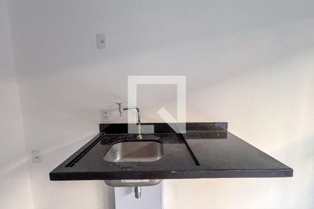 Sala/Cozinha de kitnet/studio à venda com 1 quarto, 23m² em Cerqueira César, São Paulo