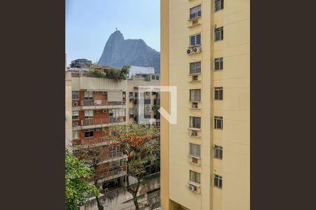 Vista da sala  de apartamento à venda com 3 quartos, 75m² em Botafogo, Rio de Janeiro
