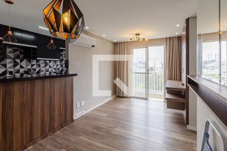Sala de apartamento para alugar com 2 quartos, 52m² em Jardim Maria Duarte, São Paulo
