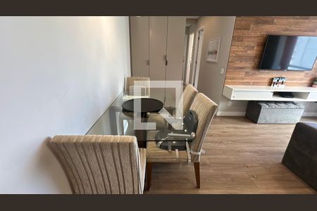Sala de apartamento à venda com 2 quartos, 57m² em Jardim Iracema/aldeia, Barueri