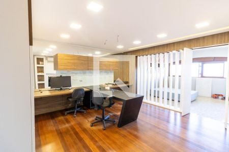 Escritório de casa para alugar com 4 quartos, 648m² em Tristeza, Porto Alegre