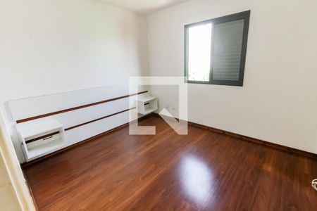 Quarto 1 de apartamento à venda com 2 quartos, 72m² em Chácara Agrindus, Taboão da Serra