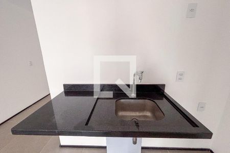 Sala/Cozinha de apartamento à venda com 2 quartos, 82m² em Cerqueira César, São Paulo