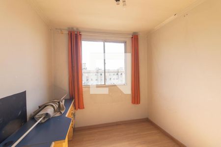 Quarto 1 de apartamento para alugar com 2 quartos, 40m² em Pinheirinho, Curitiba