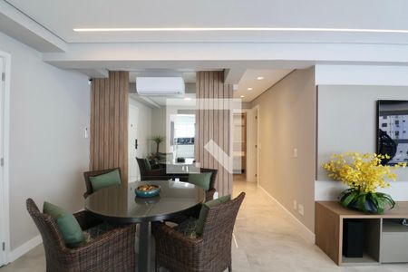 Sala de apartamento para alugar com 3 quartos, 142m² em Barra Funda, Guarujá
