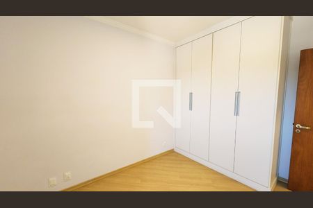 Quarto 2 de apartamento para alugar com 2 quartos, 70m² em Jardim Samambaia, Jundiaí