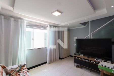 Sala/Cozinha de casa de condomínio à venda com 2 quartos, 78m² em Vila Ré, São Paulo