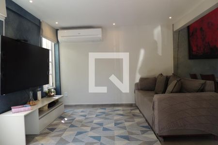 Sala de casa à venda com 3 quartos, 500m² em Jacarepaguá, Rio de Janeiro