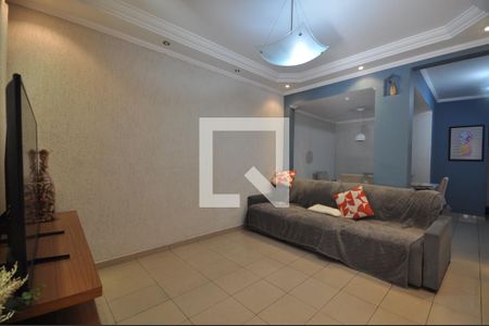 Sala de casa à venda com 4 quartos, 109m² em Vila Nivi, São Paulo