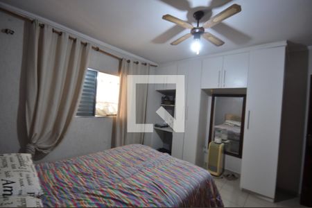 Quarto 1 de casa à venda com 4 quartos, 109m² em Vila Nivi, São Paulo