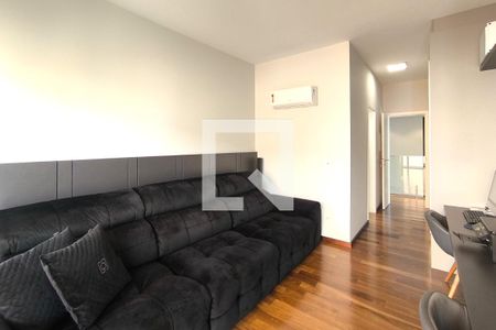 Sala de casa de condomínio à venda com 3 quartos, 300m² em Marco Leite, Jundiaí