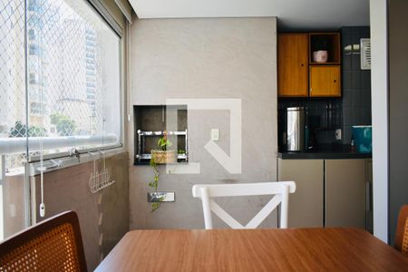 Sacada de apartamento à venda com 2 quartos, 69m² em Chácara Inglesa, São Paulo