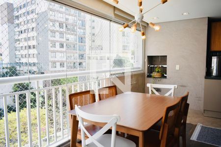 Sacada de apartamento à venda com 2 quartos, 69m² em Chácara Inglesa, São Paulo