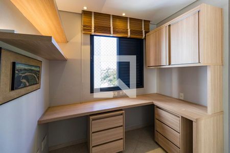 Quarto de apartamento à venda com 3 quartos, 75m² em Vila Andrade, São Paulo