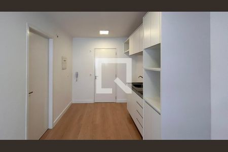 Sala/Cozinha de apartamento à venda com 1 quarto, 31m² em Santo Amaro, São Paulo
