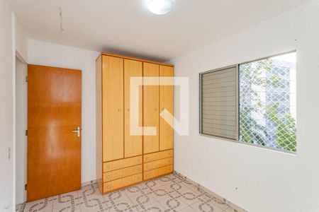 Quarto 2 de apartamento para alugar com 2 quartos, 65m² em Jardim Santa Emilia, São Paulo