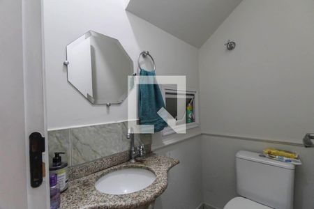 Lavabo de casa de condomínio para alugar com 3 quartos, 98m² em Vila Bela, São Paulo