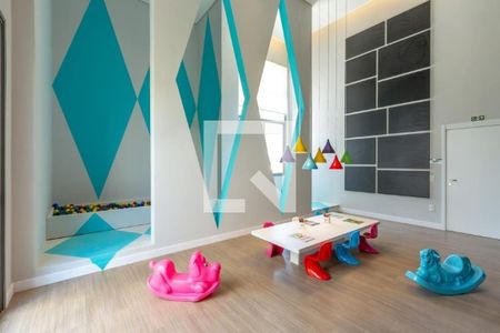 Apartamento à venda com 2 quartos, 70m² em Vila Romana, São Paulo