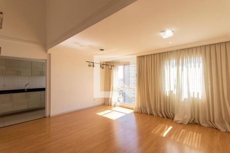 Sala de apartamento para alugar com 3 quartos, 92m² em Novo Mundo, Curitiba