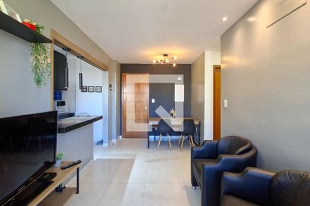 Sala de apartamento para alugar com 2 quartos, 62m² em Aviação, Praia Grande