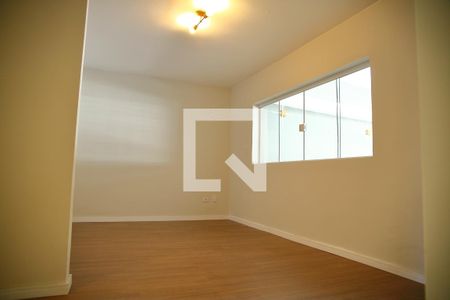 Sala de casa à venda com 3 quartos, 181m² em Vila Tupi, São Bernardo do Campo