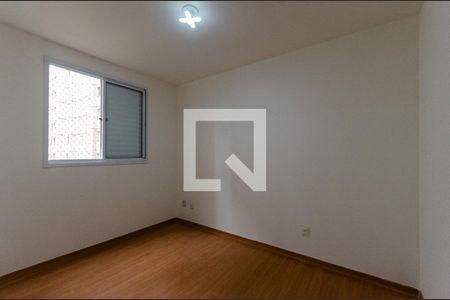 Quarto 2 de apartamento para alugar com 2 quartos, 44m² em Jardim Iris, São Paulo