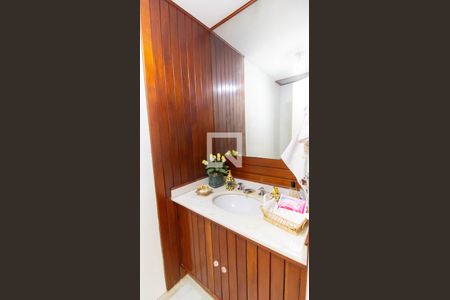 Lavabo de apartamento à venda com 4 quartos, 280m² em Icaraí, Niterói