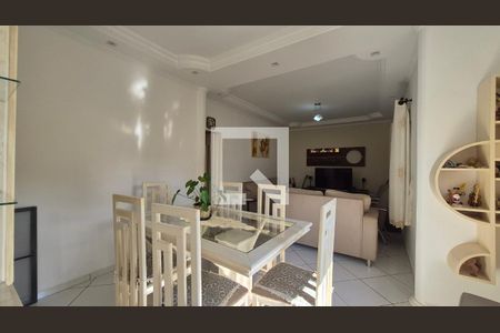 Sala de casa à venda com 3 quartos, 215m² em Vila Helena, Santo André