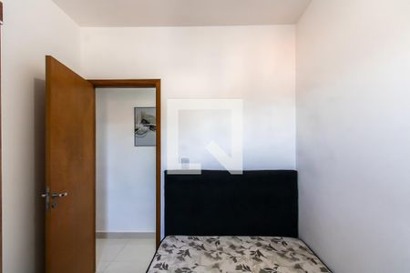 Quarto 1 de apartamento para alugar com 2 quartos, 43m² em Cidade Líder, São Paulo