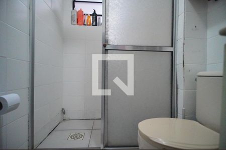 Banheiro de apartamento à venda com 1 quarto, 50m² em Centro, São Leopoldo