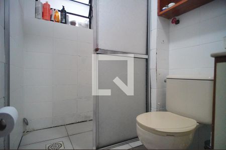 Banheiro de apartamento à venda com 1 quarto, 50m² em Centro, São Leopoldo