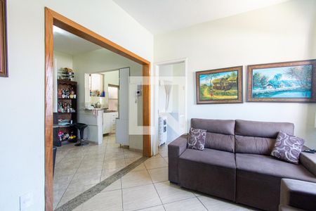 Sala de casa para alugar com 2 quartos, 80m² em Lagoinha, Belo Horizonte