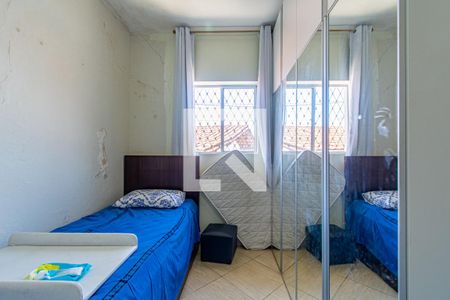 Quarto 1 de casa para alugar com 2 quartos, 80m² em Lagoinha, Belo Horizonte