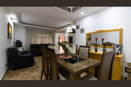 Sala de casa à venda com 4 quartos, 280m² em Ponte Rasa, São Paulo