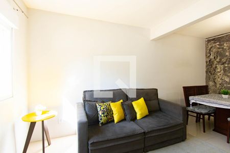 Sala de casa de condomínio para alugar com 3 quartos, 100m² em Harmonia, Canoas
