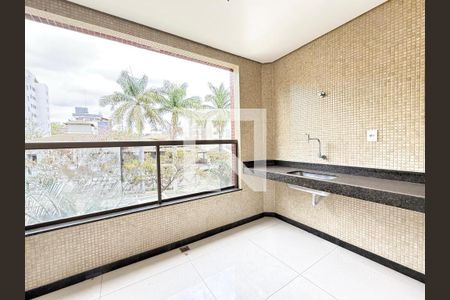 Varanda de apartamento à venda com 4 quartos, 130m² em Castelo, Belo Horizonte