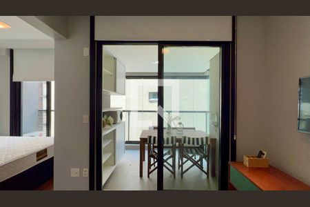 Varanda de kitnet/studio à venda com 1 quarto, 37m² em Jardim Paulista, São Paulo