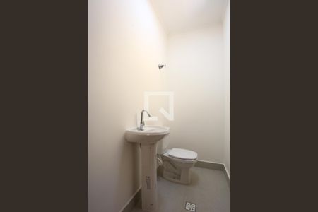 Lavabo de casa para alugar com 3 quartos, 140m² em Vila Sonia, São Paulo