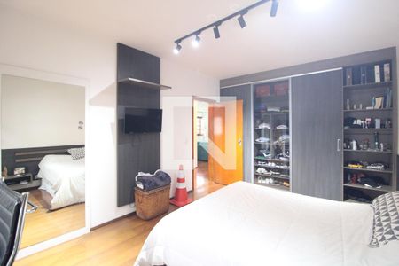 Quarto 1 de casa à venda com 3 quartos, 199m² em Jardim Teresa, São Paulo