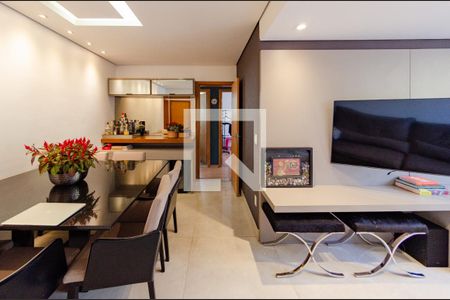 Sala de apartamento para alugar com 3 quartos, 130m² em Buritis, Belo Horizonte