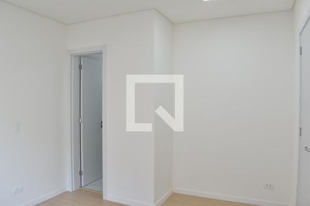 Suíte de apartamento para alugar com 2 quartos, 73m² em Cabral, Curitiba