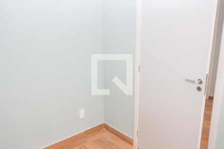 Quarto 2 de apartamento para alugar com 2 quartos, 34m² em Veleiros, São Paulo