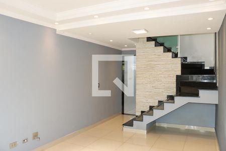 Casa de Condomínio para alugar com 2 quartos, 70m² em Rua dos Cravos, 113, Cotia