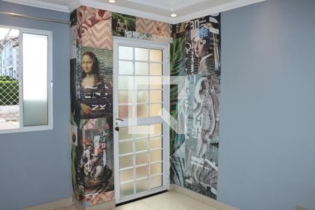 Sala de casa de condomínio para alugar com 2 quartos, 70m² em Rua dos Cravos, 113, Cotia