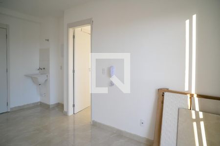 Sala de apartamento para alugar com 1 quarto, 29m² em Parque Bristol, São Paulo