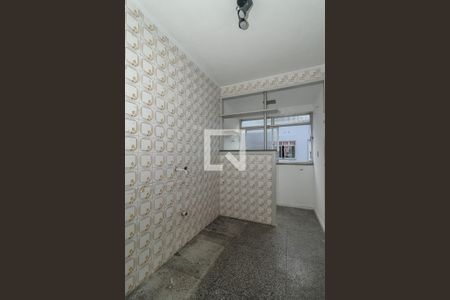Cozinha de apartamento para alugar com 1 quarto, 46m² em Passo D’areia, Porto Alegre
