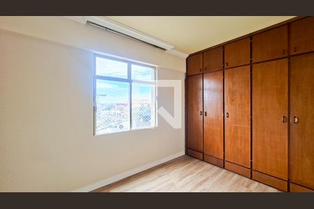 Quarto de apartamento para alugar com 2 quartos, 81m² em Paraíso, Belo Horizonte