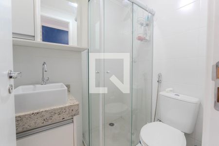 Banheiro de kitnet/studio para alugar com 1 quarto, 17m² em Bela Vista, São Paulo